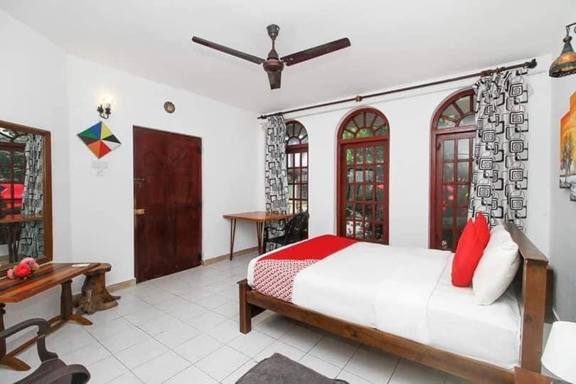 Oyo 459 Barasti Beach Resort Kalutara Bagian luar foto