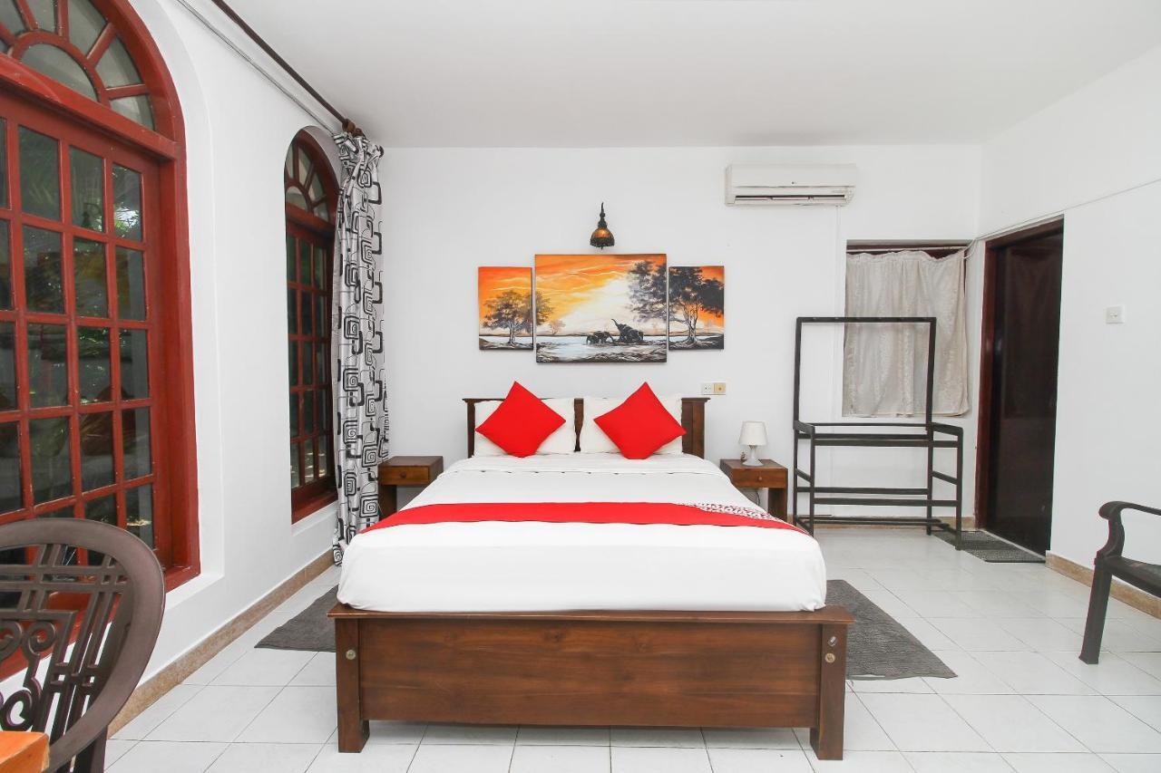 Oyo 459 Barasti Beach Resort Kalutara Bagian luar foto