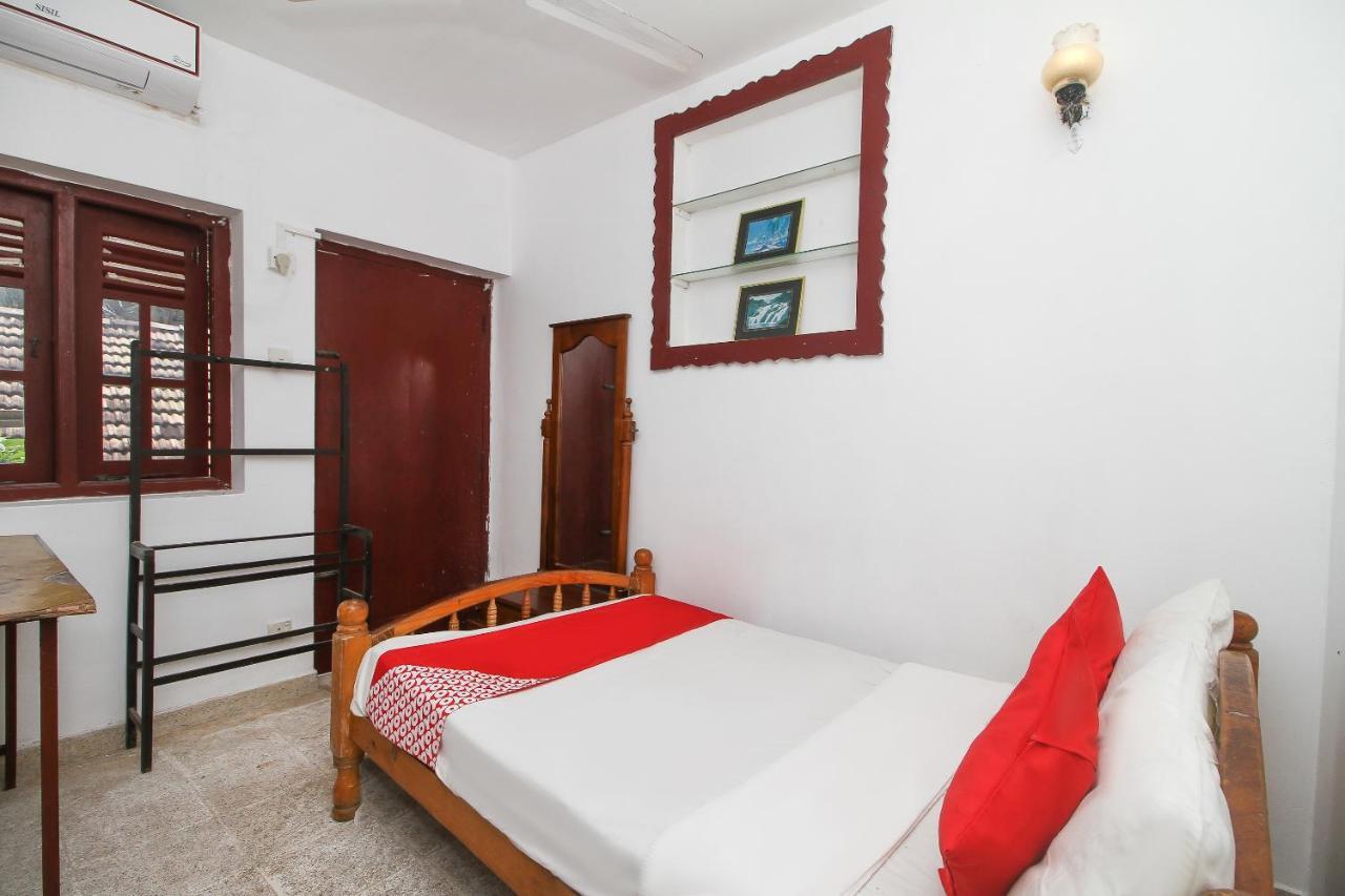 Oyo 459 Barasti Beach Resort Kalutara Bagian luar foto