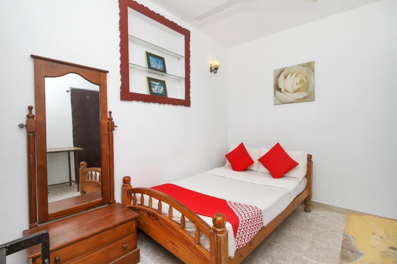 Oyo 459 Barasti Beach Resort Kalutara Bagian luar foto
